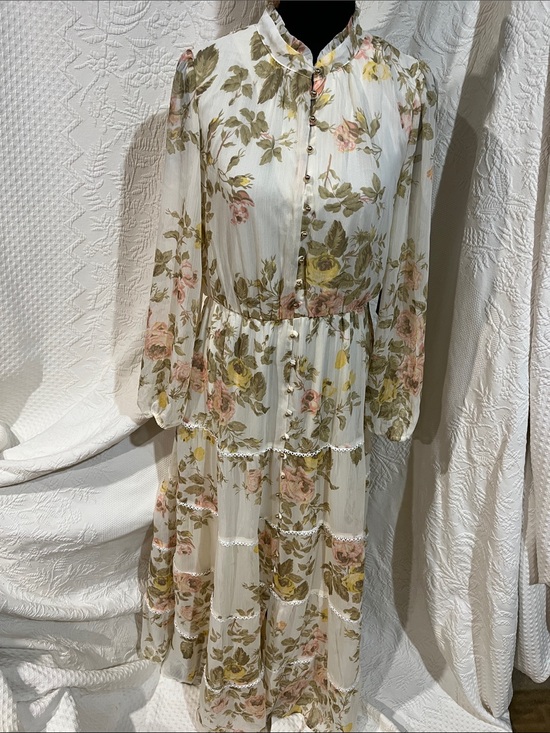 1. State Dresses & Skirts - 1. State Floral Tiered Long-Sleeve Maxi Dress, size small, new with tags